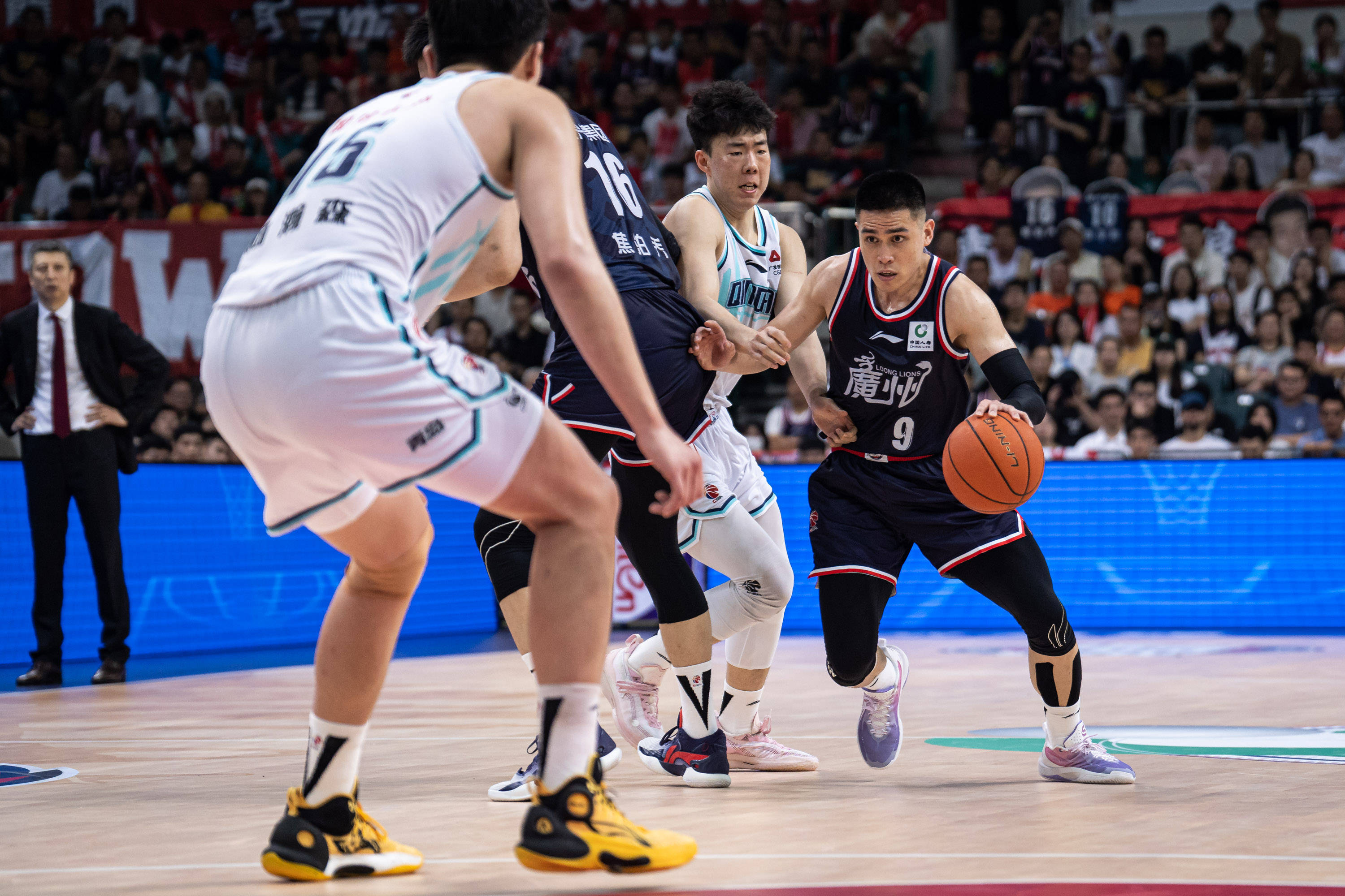 場的巨星群 場的巨星群