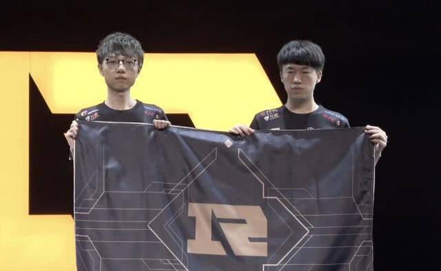 保守桌上 保守桌上